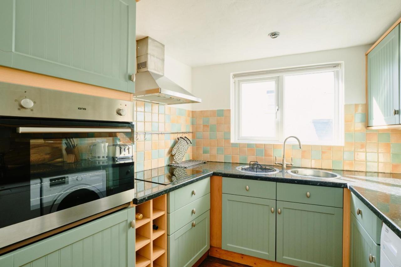Finest Retreats - Scallop Cottage Портлвен Экстерьер фото